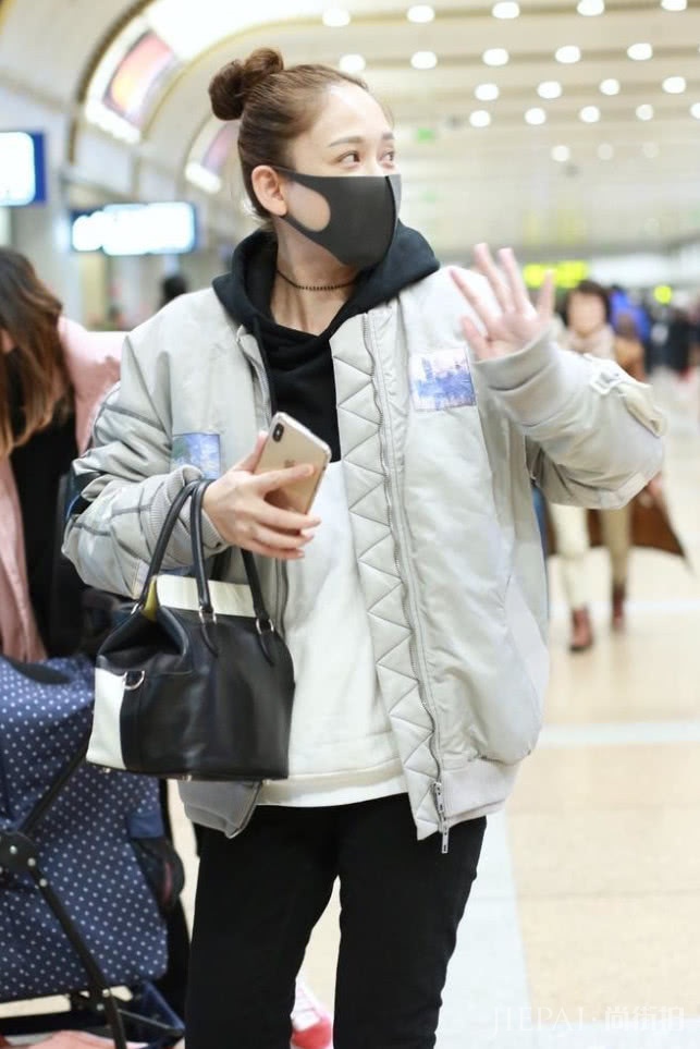 陈乔恩素颜亮相,皮肤细腻白到发光