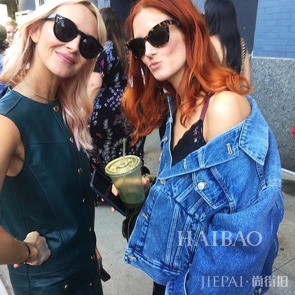 时尚编辑泰勒·托马西 (Taylor Tomasi) 精彩街拍集锦：最会“作妖”的女人，再浮夸的风格也能不抓马！