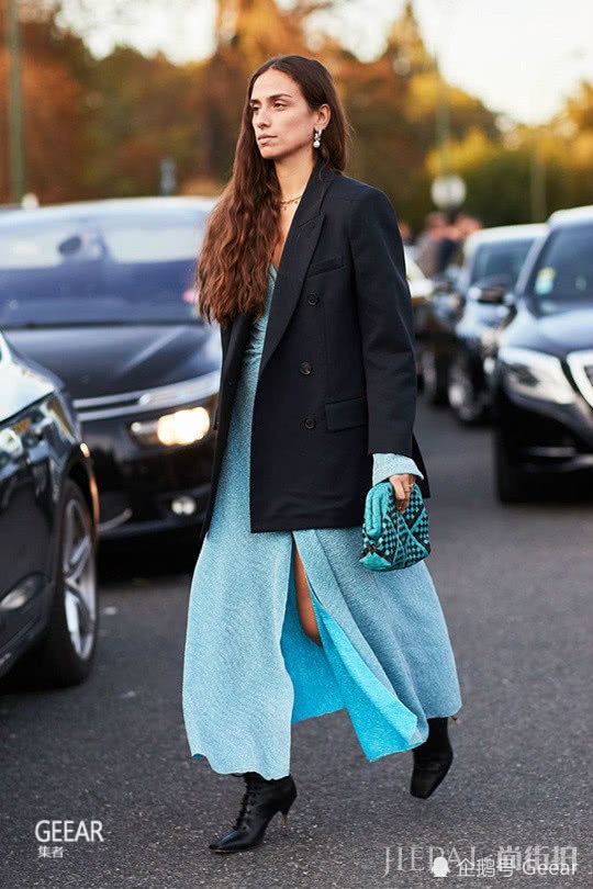 法式风格街拍带给你满满穿搭灵感 这样穿才叫优雅