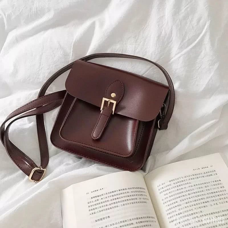 这个复古小众包,竟然高级感爆棚