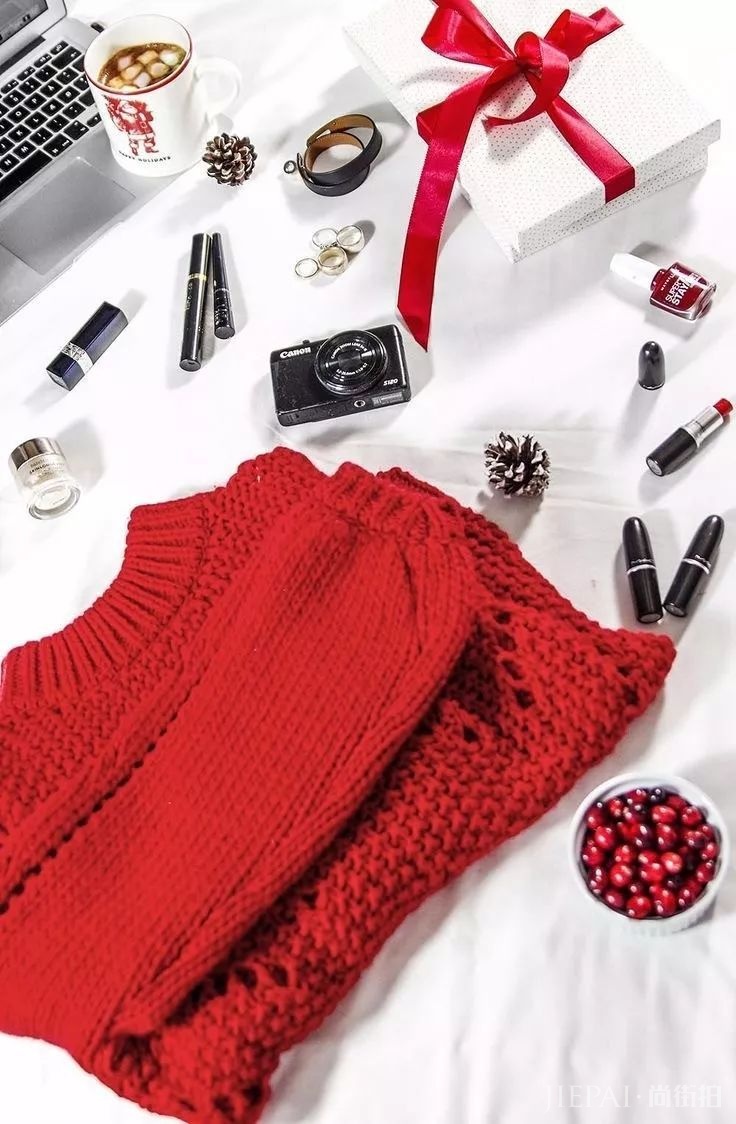 圣诞节最好的应景就是红毛衣