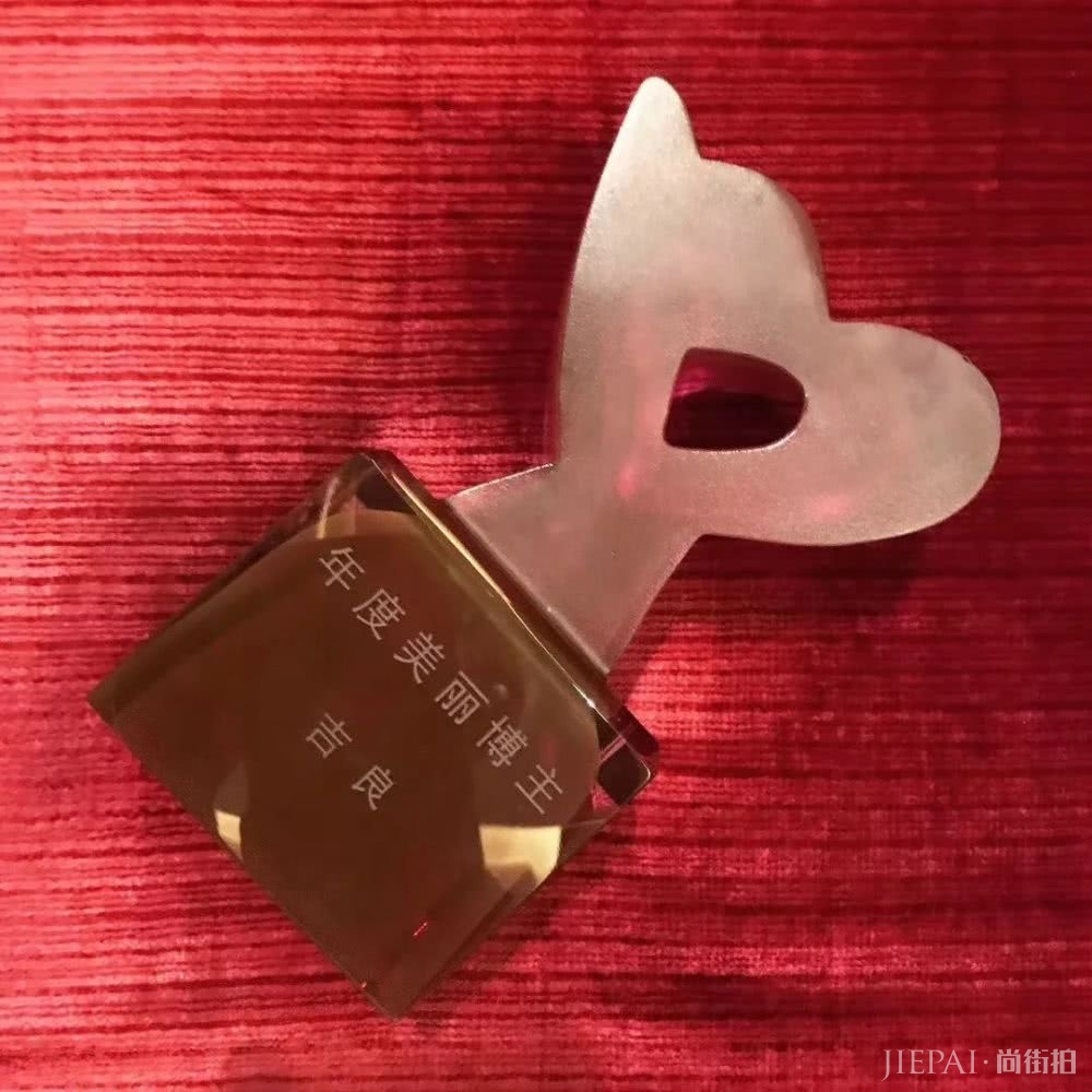 仍在行走着的李沁