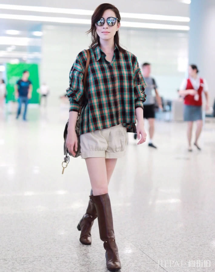 佘诗曼穿“汉奸鞋”霸占时尚圈!