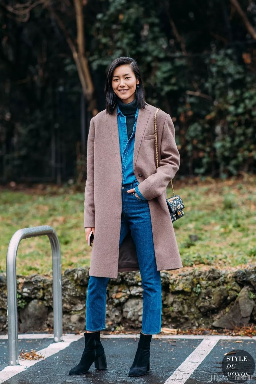 冬季两件外套一起穿才真正考验你的时髦功力！