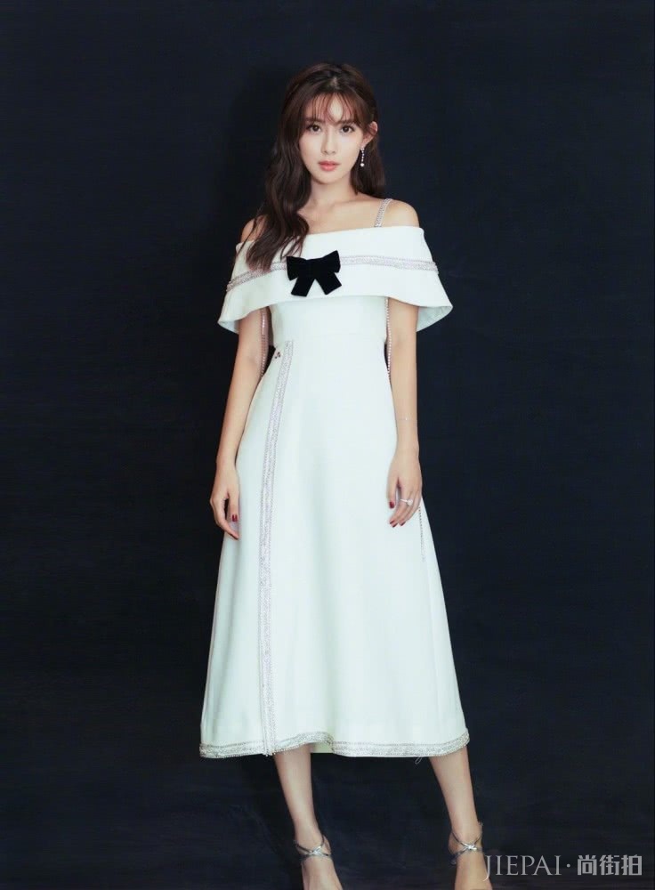 孟子义《将夜》里扮叶红鱼美丽动人,换现代装更显清纯俏皮