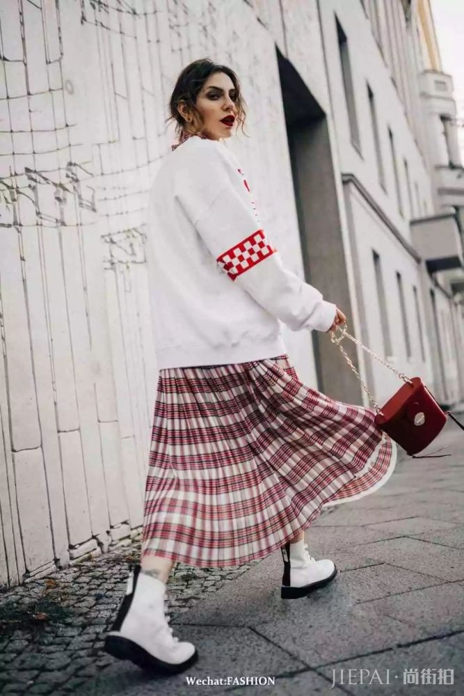 这位时尚博主的高领时髦 懂的人都爱!