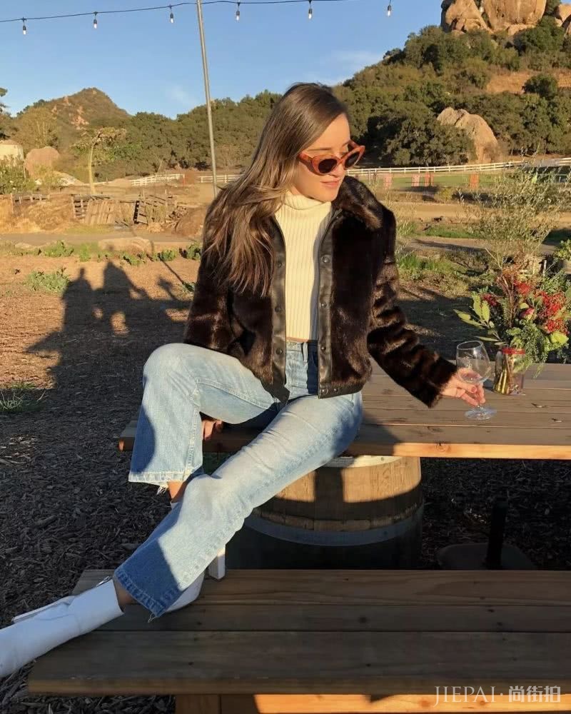 6个最火的拍照姿势，不修图也有大长腿！