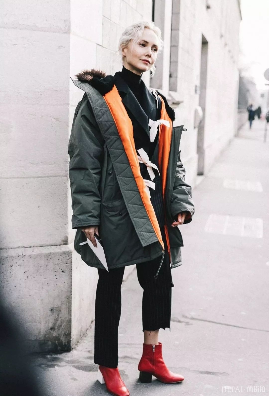 冬季两件外套一起穿才真正考验你的时髦功力！