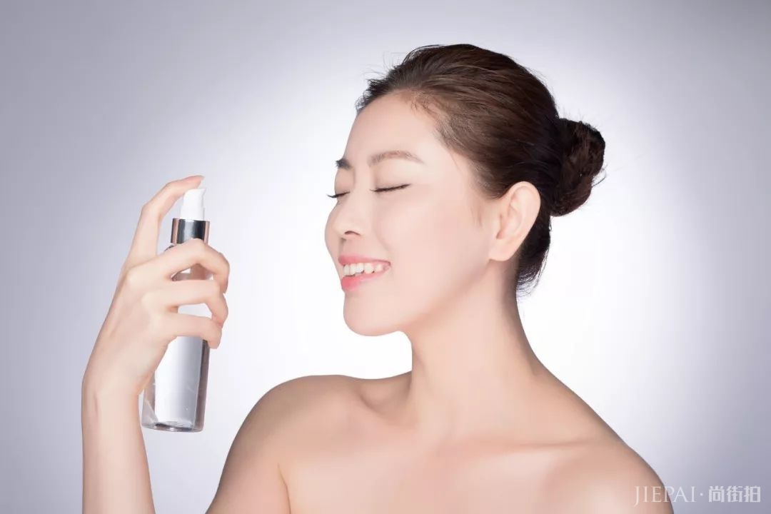 看看那些让你“油腻”不堪的护肤坏习惯！