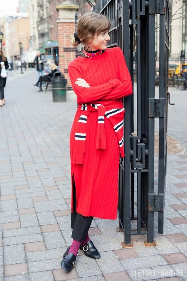 时尚圈太膨胀了吧 小时候1块钱的发圈现在卖到1000 凭什么