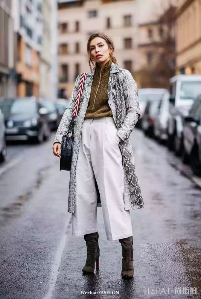 这位时尚博主的高领时髦 懂的人都爱!