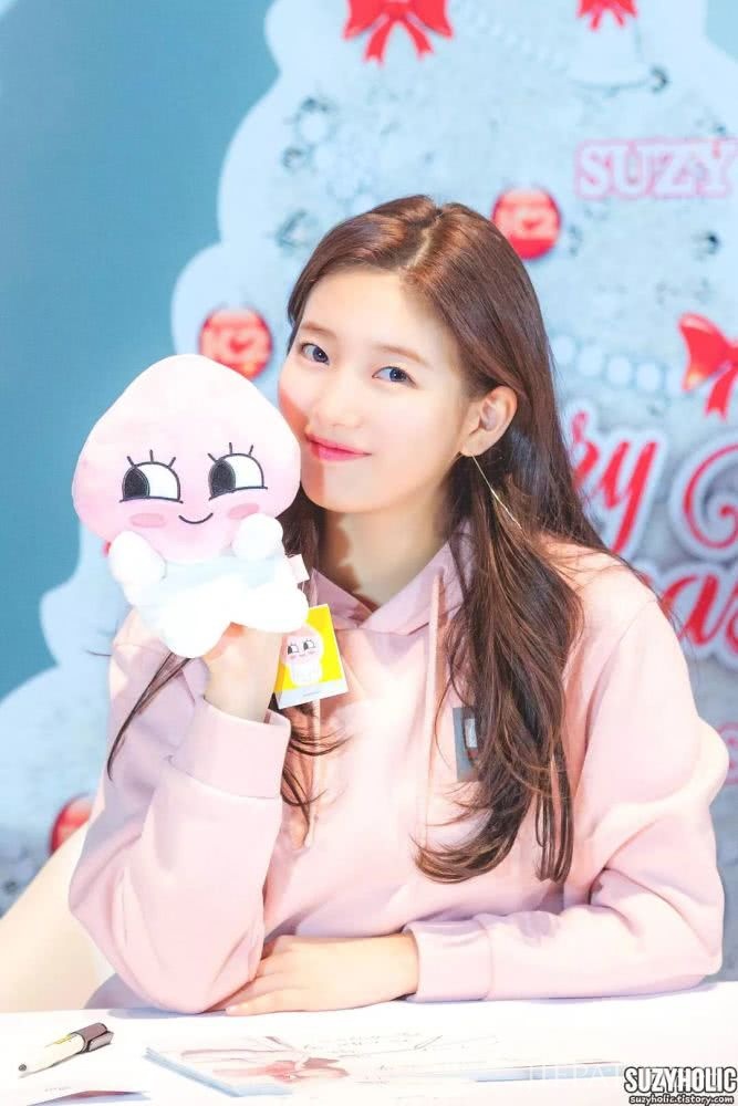 国民初恋秀智女神的显瘦穿搭却能拯救你的“冬日肥”