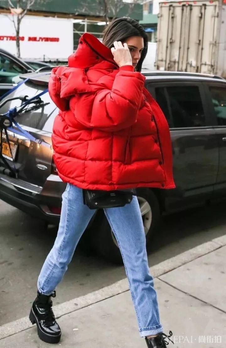 寒冷冬天这样穿羽绒服,温暖时尚两不误