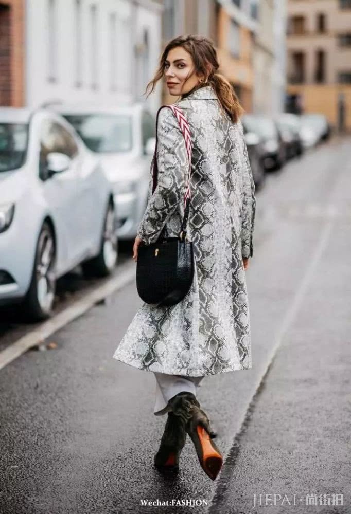 这位时尚博主的高领时髦 懂的人都爱!