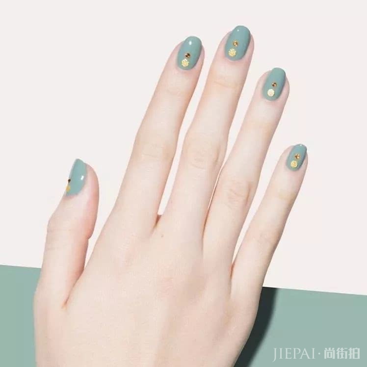 我们承包了你明年一整年的美甲样图