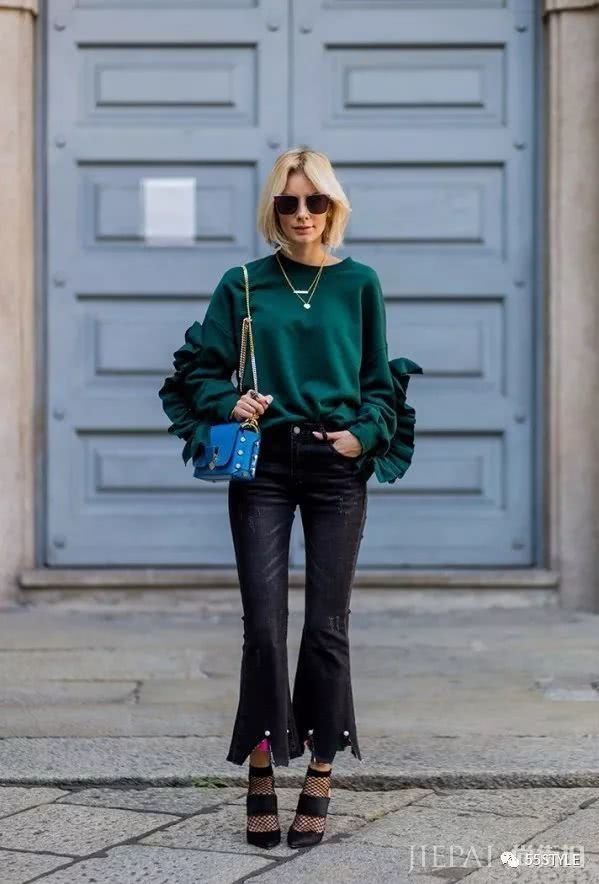 欧美街拍 超显白的绿色衣服彰显时尚高级感