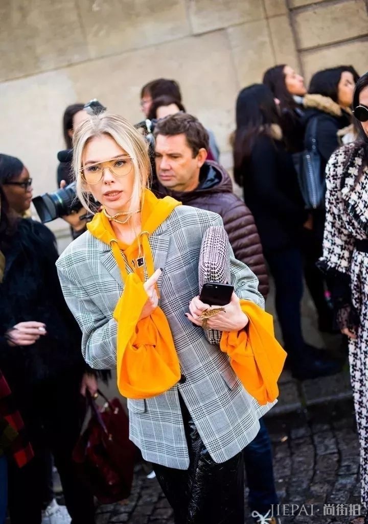 今年必火的卫衣+短外套，保暖时髦帅一整个秋冬！！