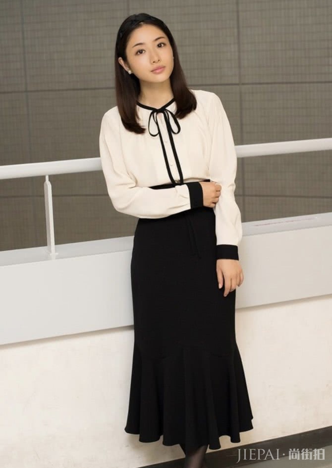 石原里美穿“僧袍”也能美到犯规,是仙女吧?