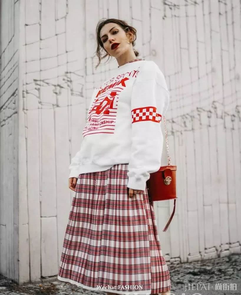 这位时尚博主的高领时髦 懂的人都爱!