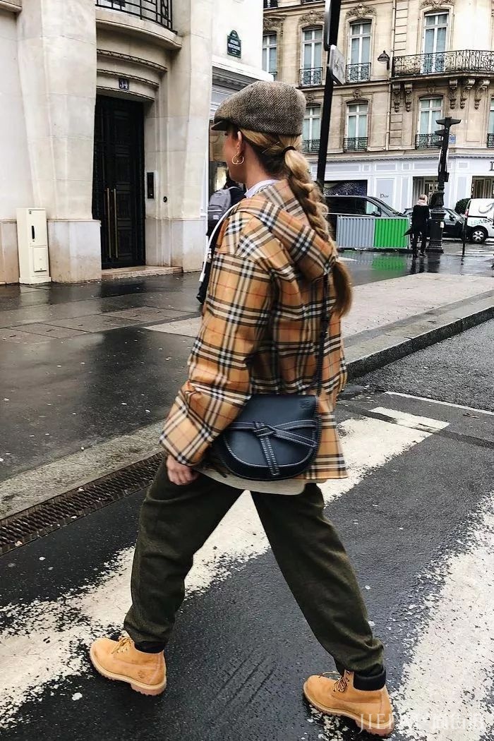 除了UGG,还有什么适合下雪天穿的时髦又保暖的鞋子?!