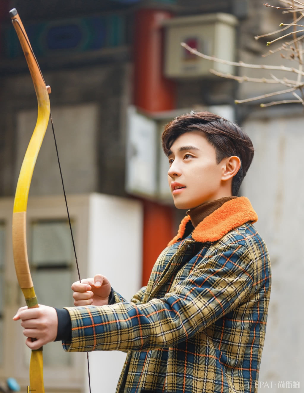 邓伦9套故宫造型，穿了一身奶奶绿！