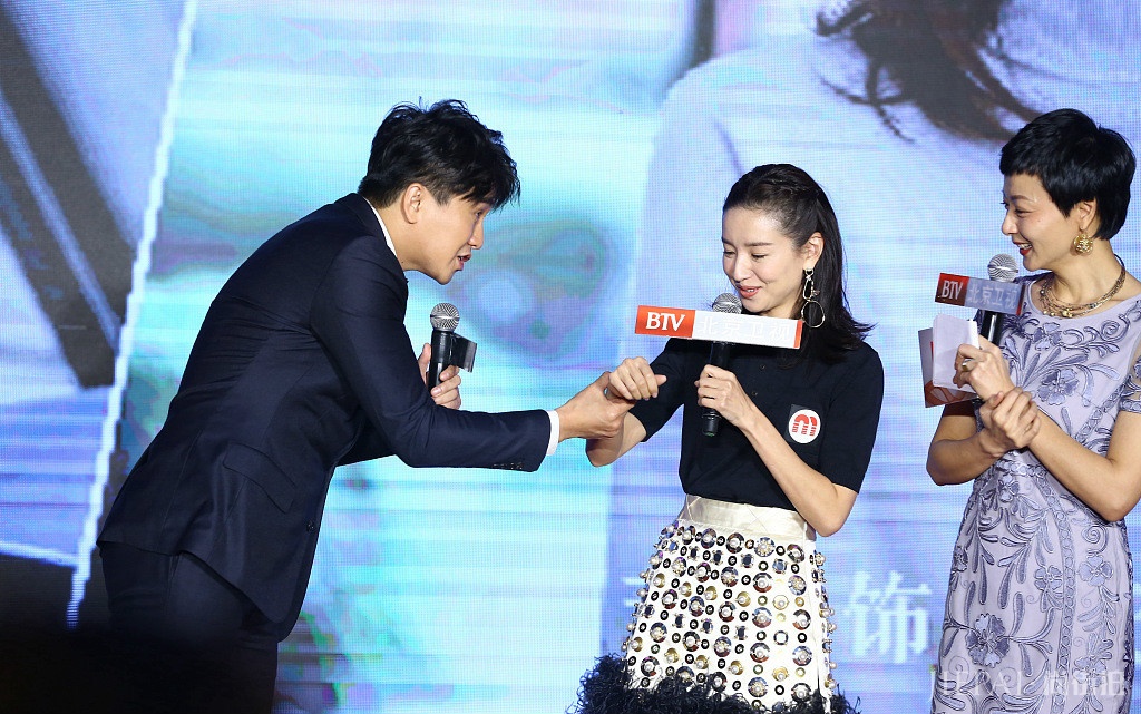 董洁看到未修图照片,我信你有38岁了