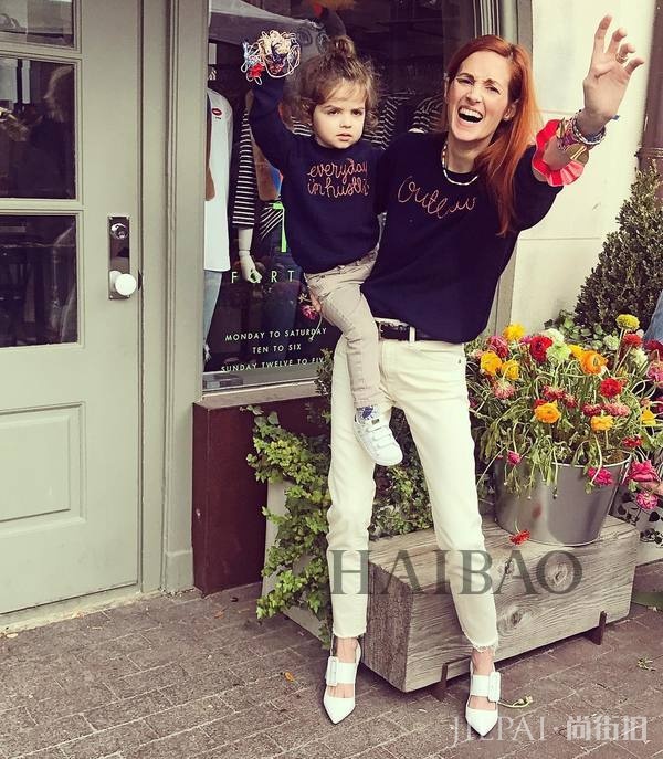 时尚编辑泰勒·托马西 (Taylor Tomasi) 精彩街拍集锦:最会“作妖”的女人,再浮夸的风格也能不抓马!