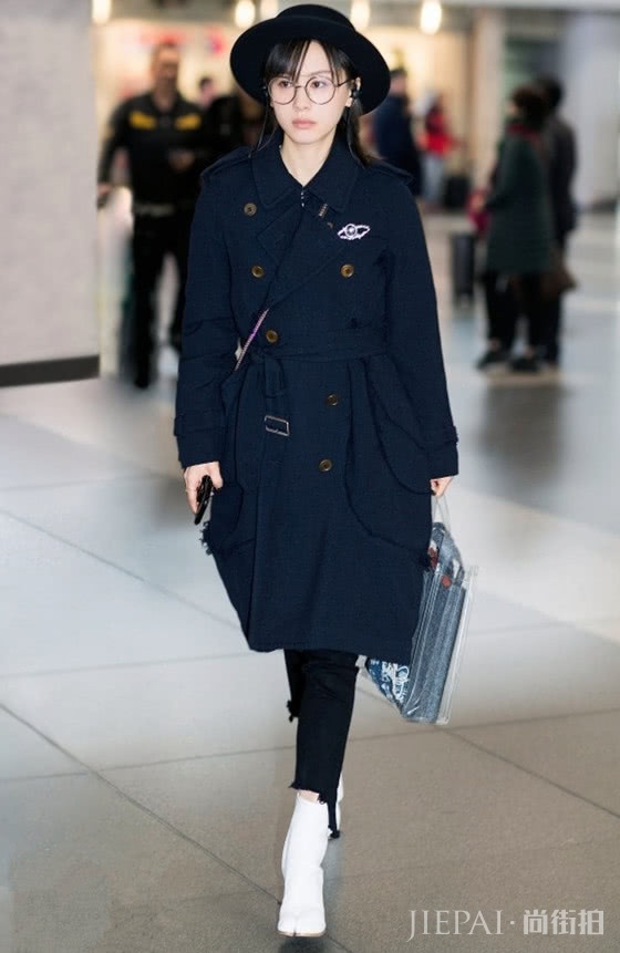 想在人群中脱颖而出?怎么能少了系带大衣