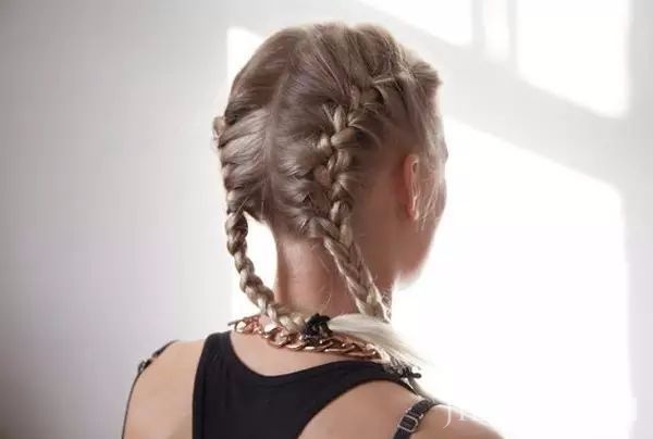 蜈蚣辫学不会?这一篇编发秘笈立马救你上岸~