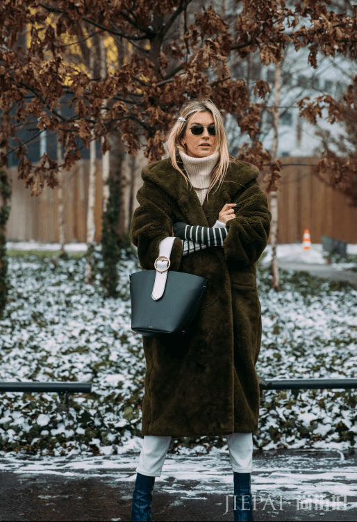 长款大衣怎么搭配牛仔裤 街头率性优雅迷人一次性全满足