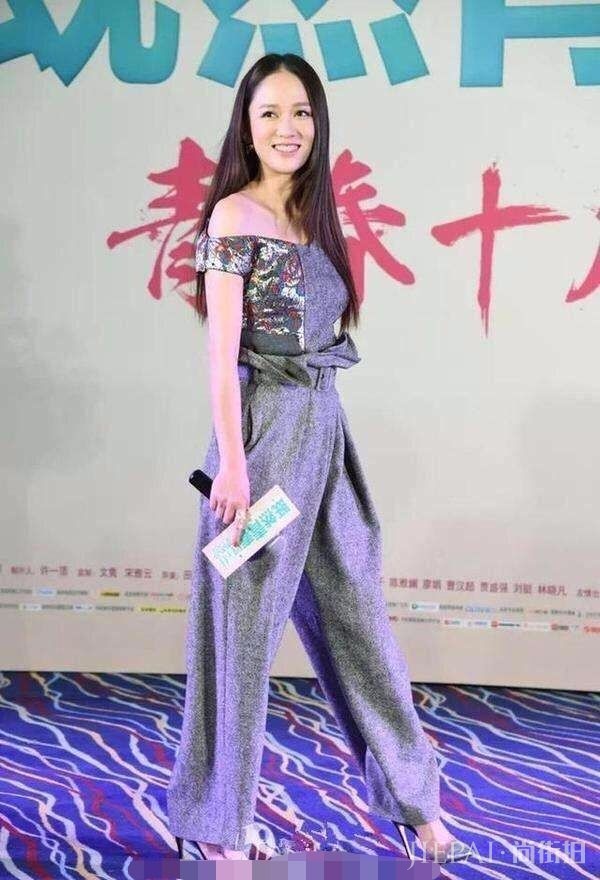 陈乔恩穿液体金靴子,这腿粗的拉链都拉不上!