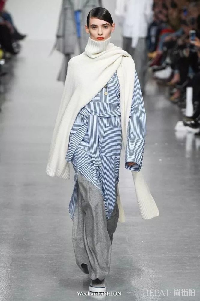 这几条围巾也太惊喜了 承包了今冬的时髦感