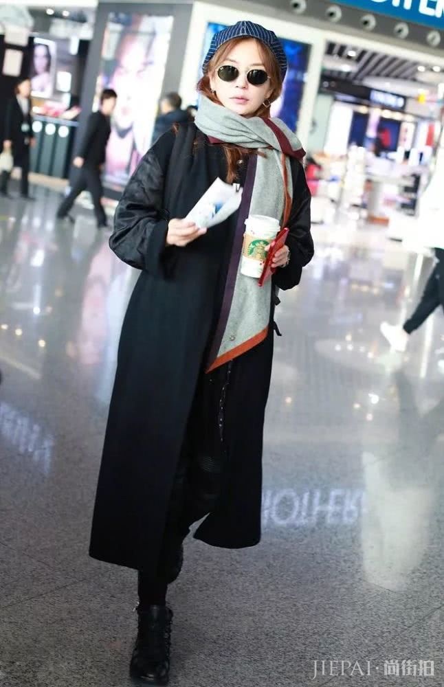 这几条围巾也太惊喜了 承包了今冬的时髦感