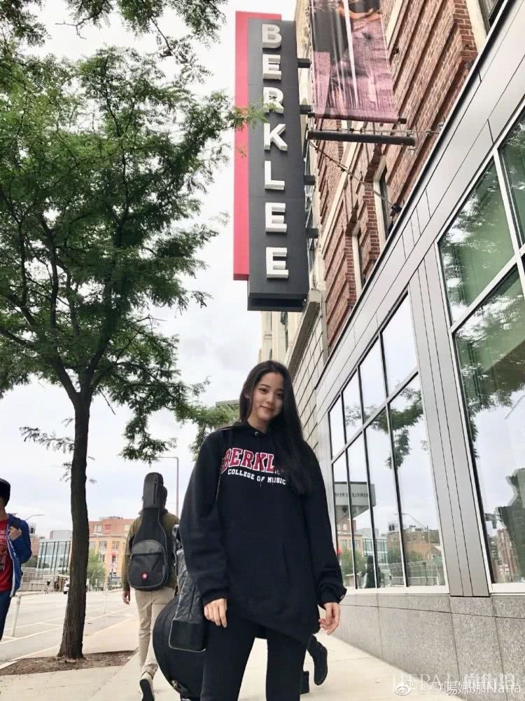 童颜嗲精、超A京妞，这些美少女的vlog比欧阳娜娜还中毒！