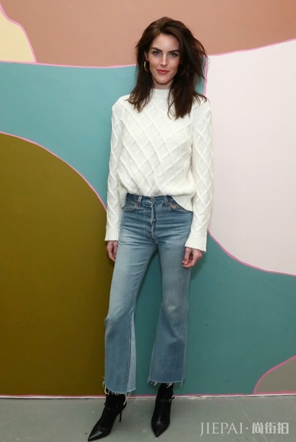 学会毛衣搭牛仔裤,轻松摆脱大众美,照着穿就对了