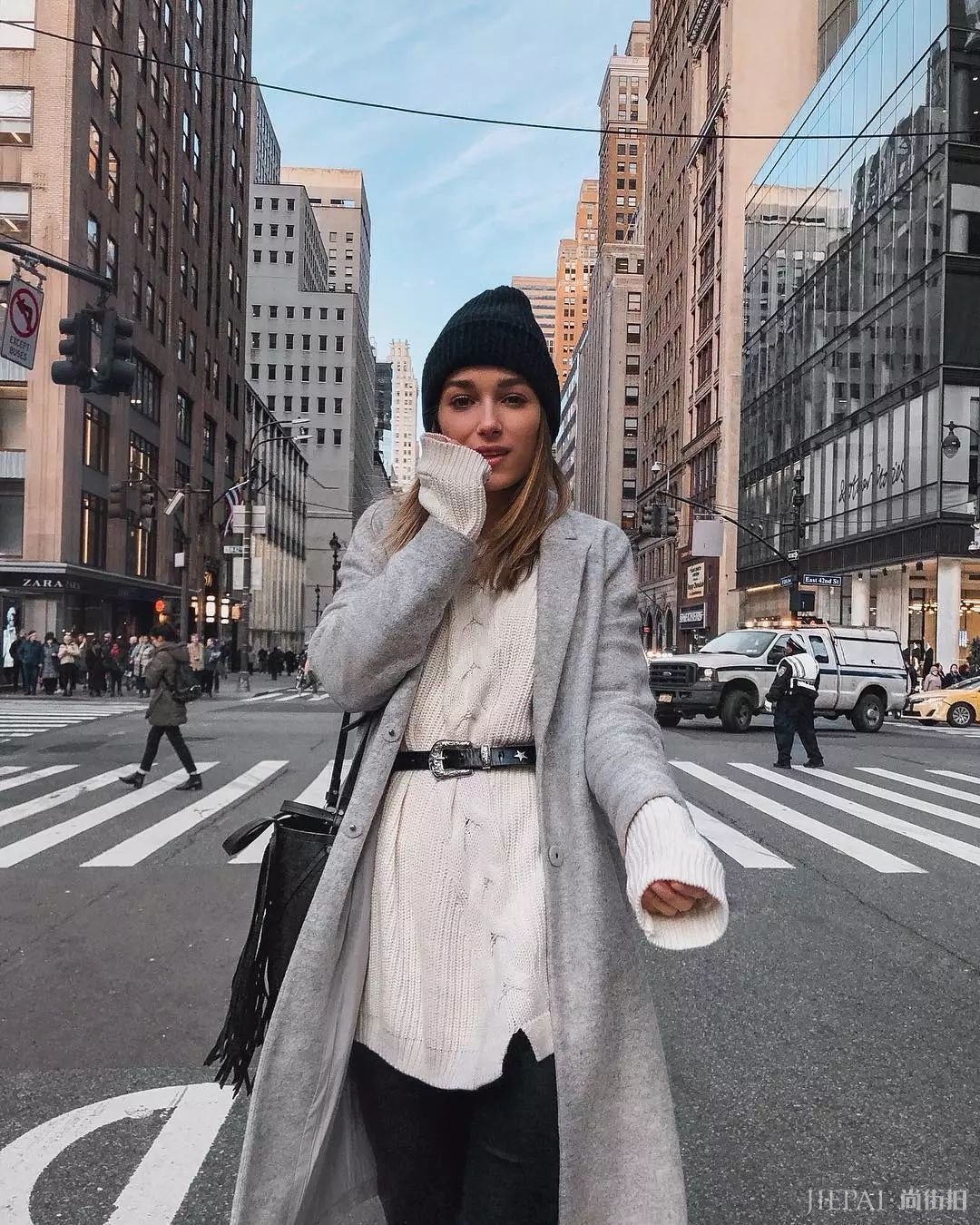 毛线帽+大衣，让你的冬天更暖和