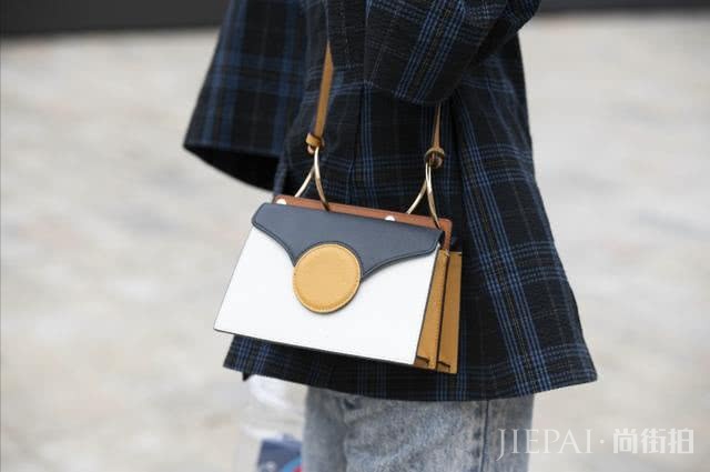 时尚实用耐看,2018年适合职场女性年底犒赏自己的五款包包