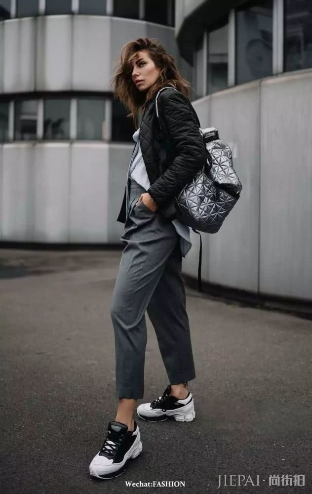 她的高领时髦 懂的人都很爱