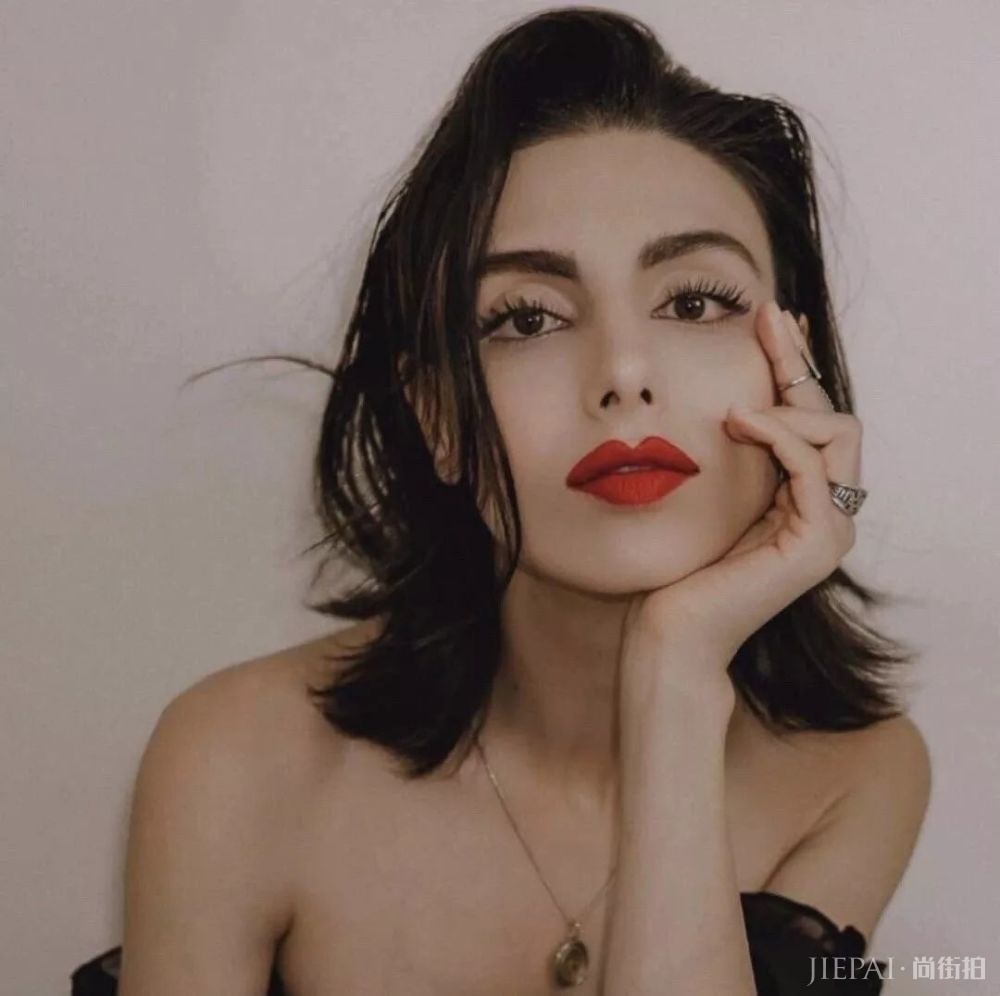 趁这些发型还没火起来,赶紧拿去找Tony,个个显脸小不挑人