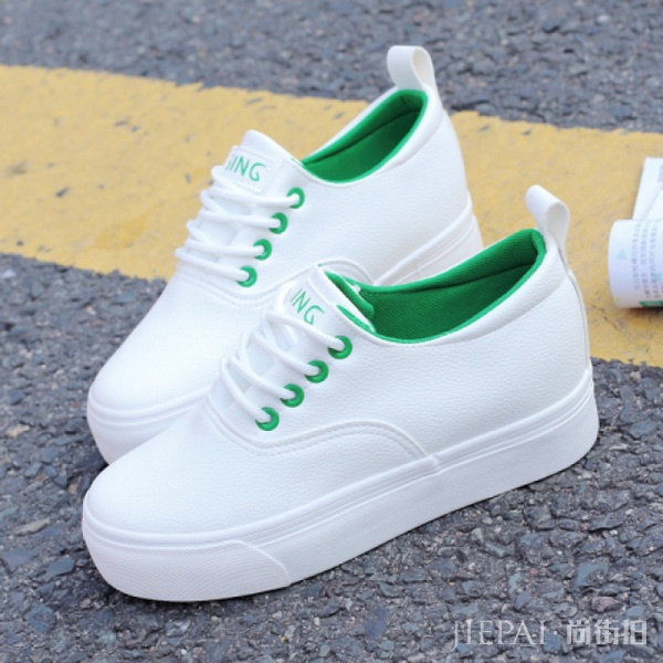 一双可以在冬天横扫衣橱的帆布鞋!