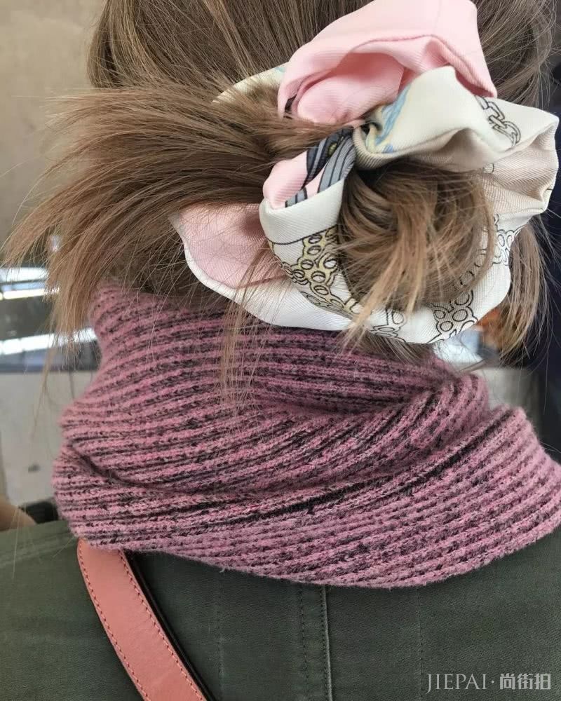 时尚圈太膨胀了吧 小时候1块钱的发圈现在卖到1000 凭什么