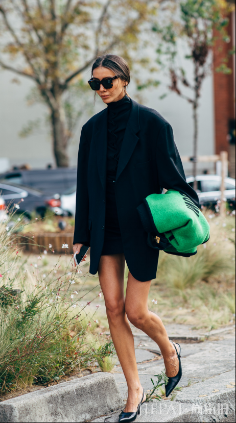 高个子女人穿什么大衣好？穿大衣就要秀出大长腿