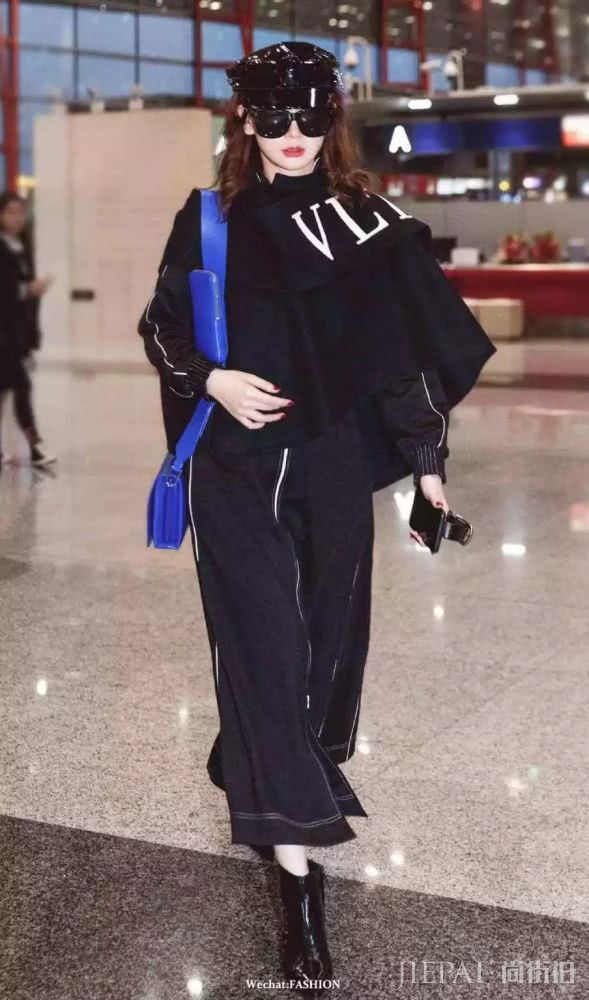 这几条围巾也太惊喜了 承包了今冬的时髦感