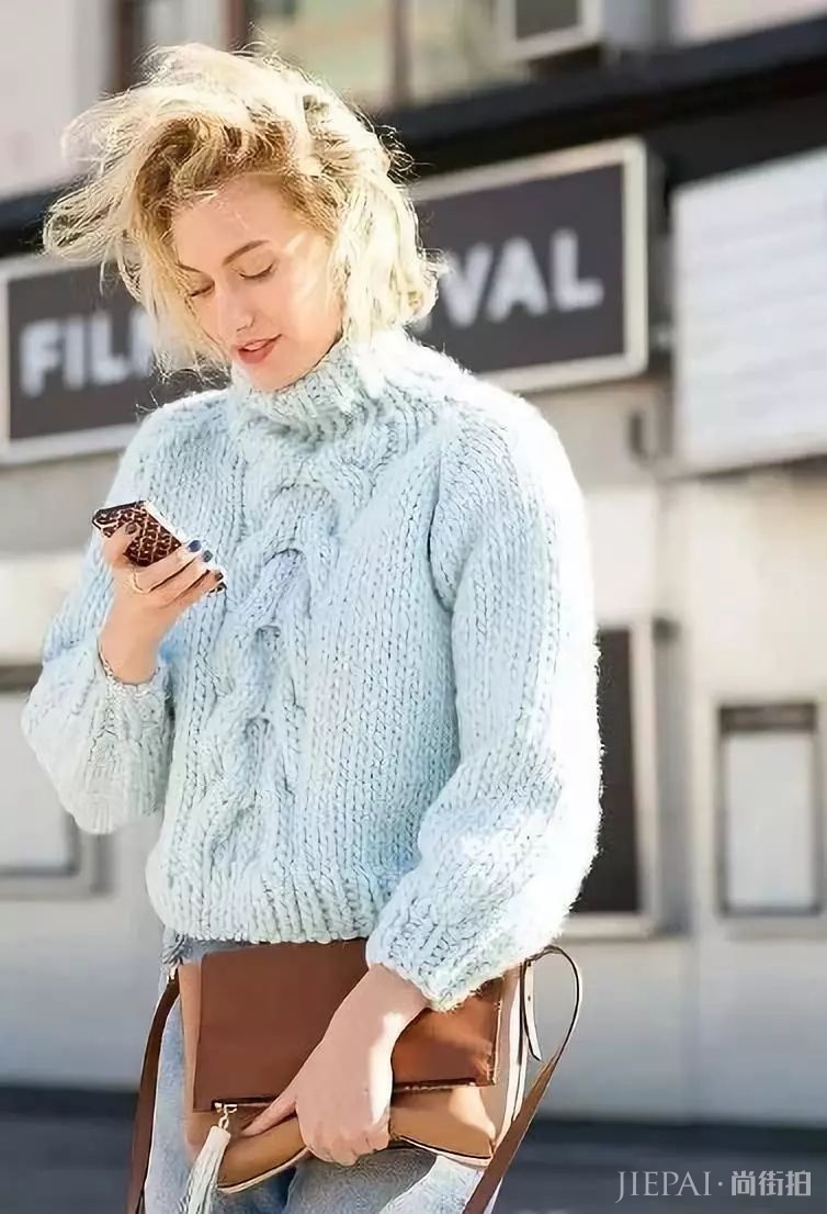 你离时髦还差一件绞花毛衣