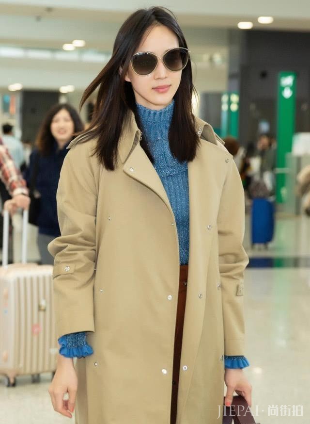 张钧甯一条裤子1万3,穿在身上却是满满“民工风”!