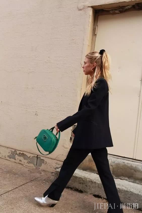 时尚圈太膨胀了吧 小时候1块钱的发圈现在卖到1000 凭什么