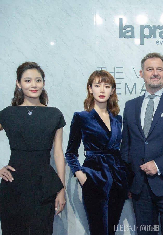 戚薇新刘海,看起来像又整容了?