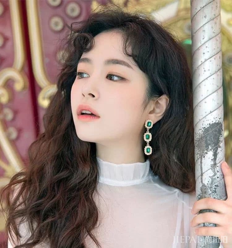 发量少怎么办？试试今年超流行的这款发型