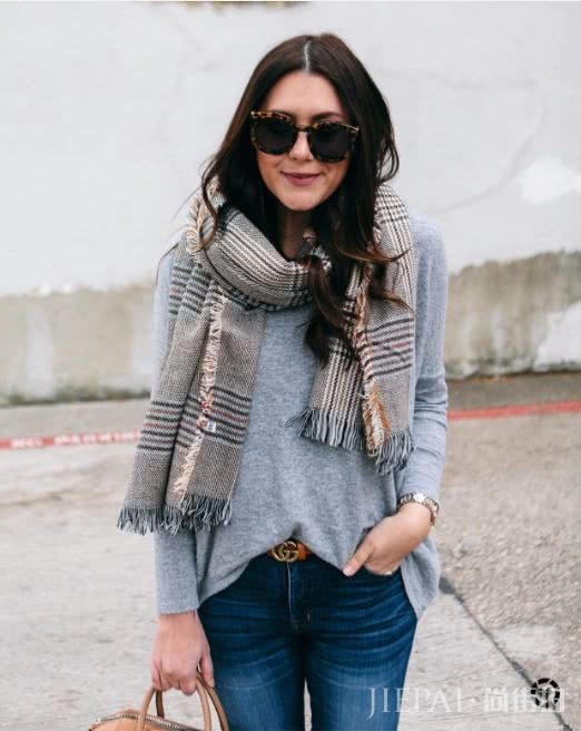 五大三粗、体重超过130斤的宝妈，居然仅靠围巾就挤身Ins时尚博主？