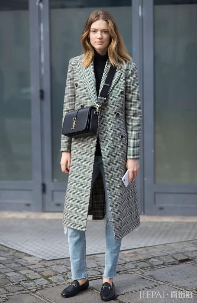 穿格纹大衣显得老气?学习这5种搭配,让你立马时尚UP